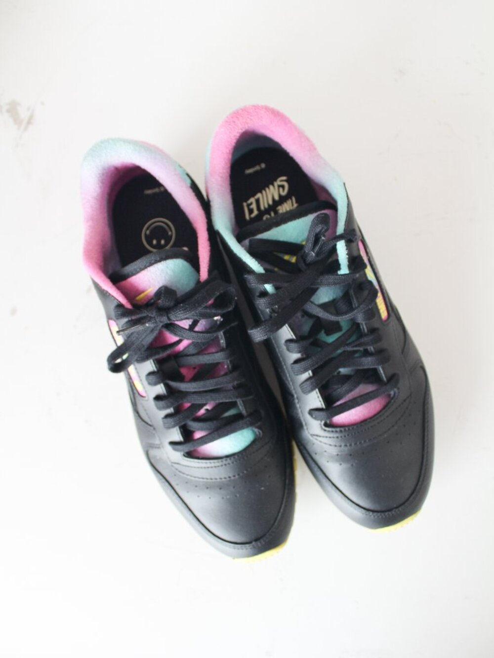 Smiley x Reebok Classic Leather '50th Anniversary' edition Mens size 10.5